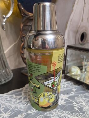 VINTAGE  Joie De Vivre Martini Shaker with tin cover.The Lifestyles Collection